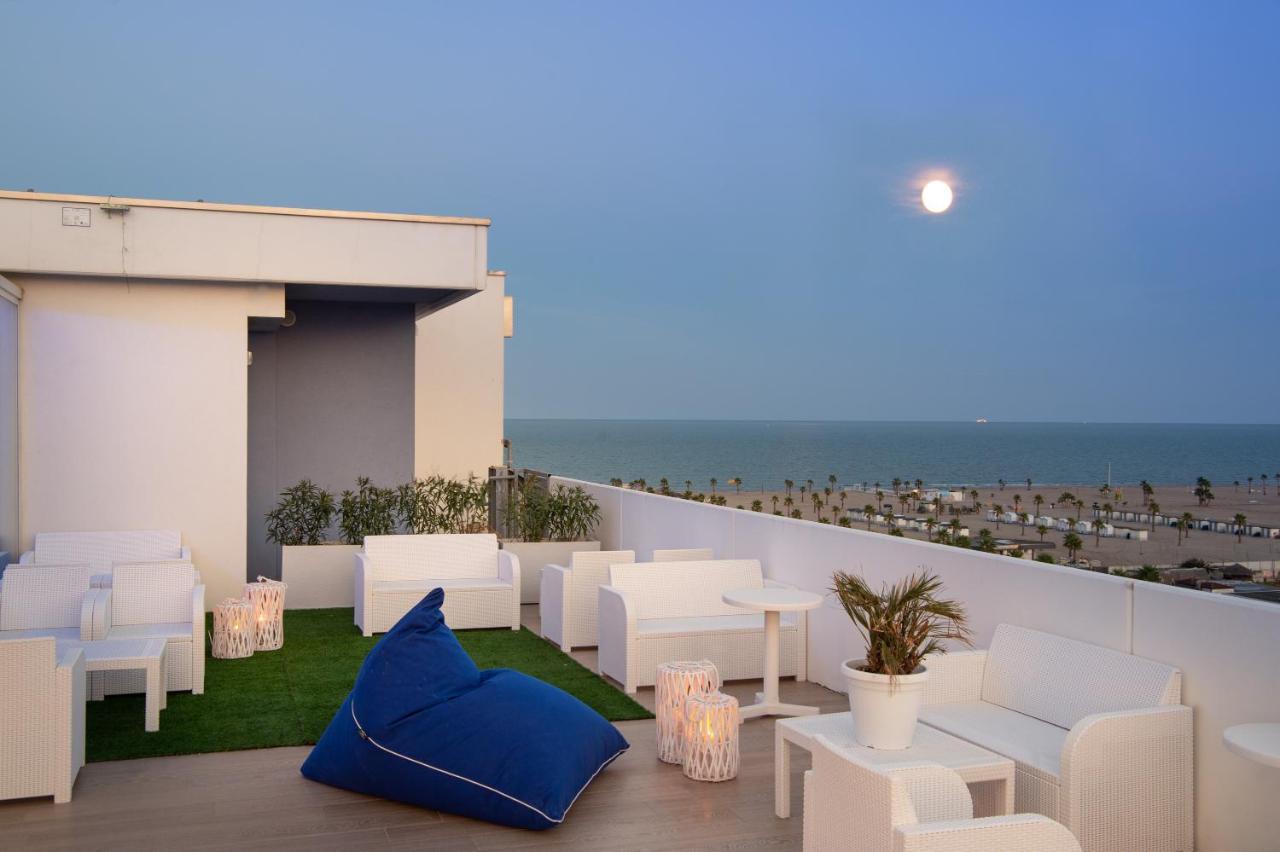 Hotel Mediterraneo Sottomarina Exterior photo
