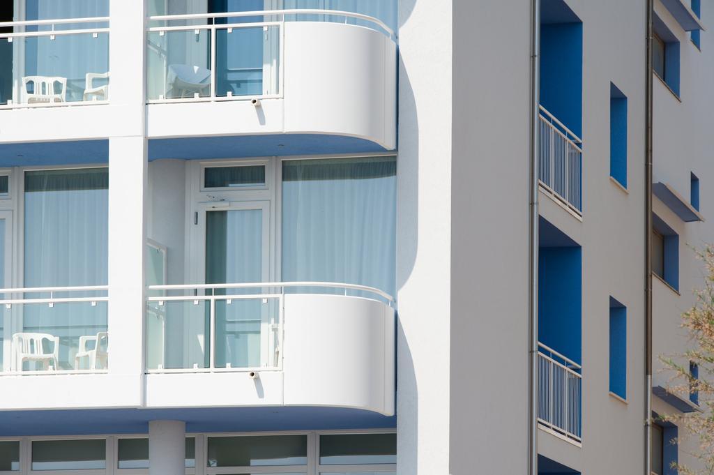Hotel Mediterraneo Sottomarina Exterior photo